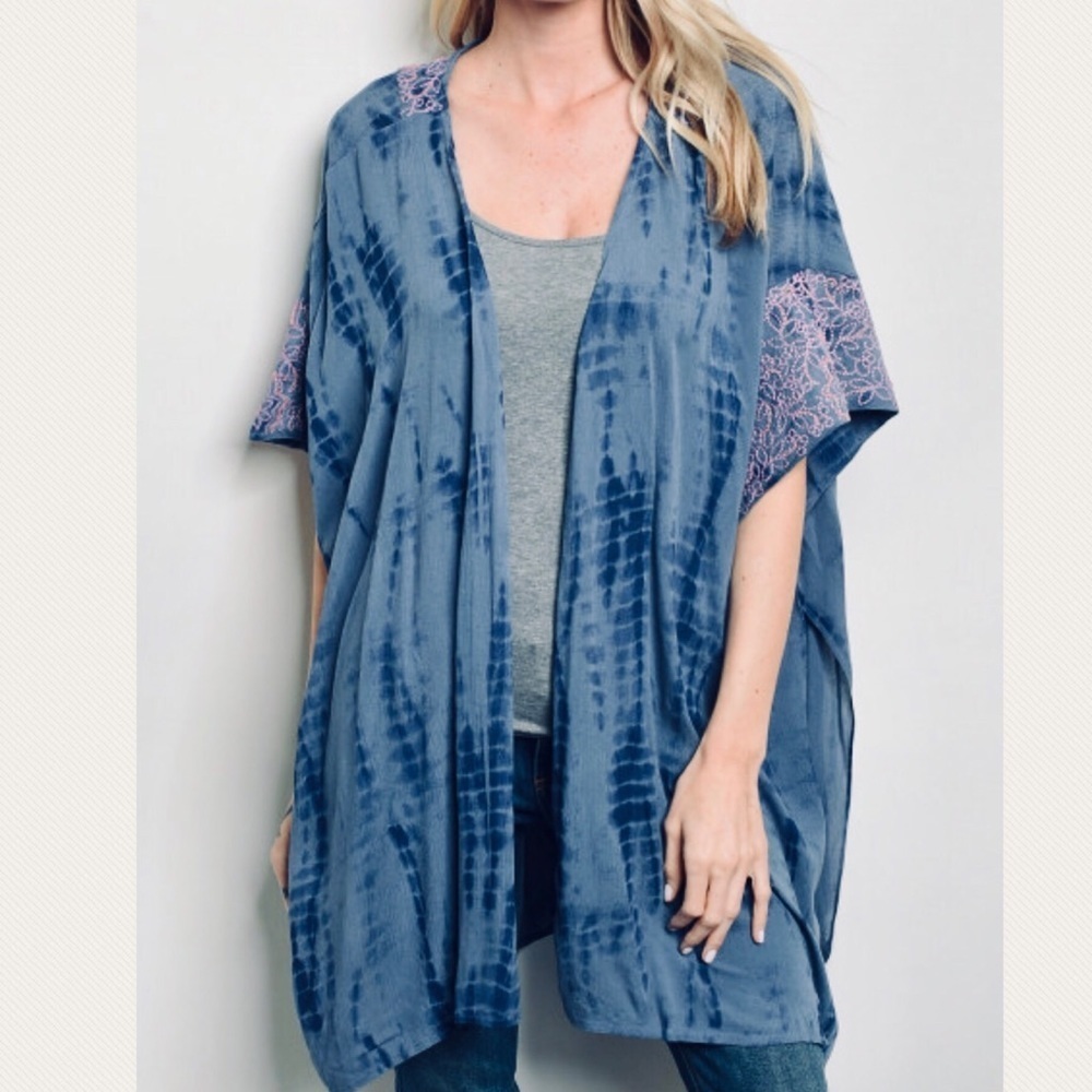 En Creme Tie Dye Embroidered kimono